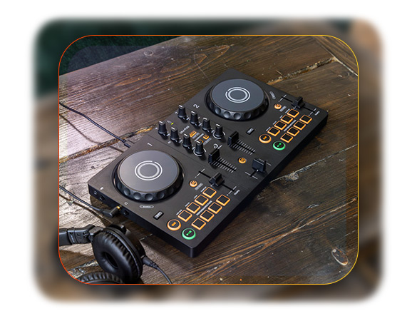 بهترین کنترلرهای دی جی در سال ۲۰۲۵