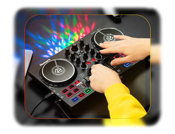 بهترین کنترلرهای دی جی در سال ۲۰۲۵