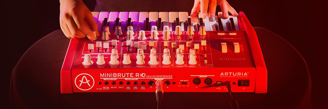 قیمت خرید فروش سینتی سایزر آرتوریا MiniBrute Red